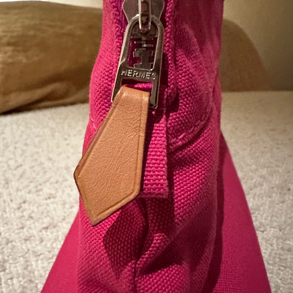 Hermès Women's Bolide Case - Medium - Picture 5 of 8